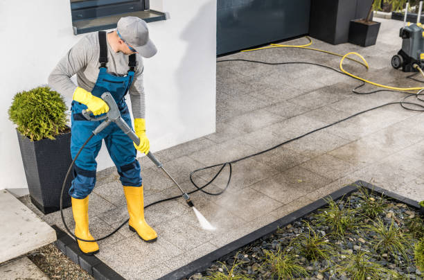 Garage Pressure Washing in Garden Home Whitford, OR